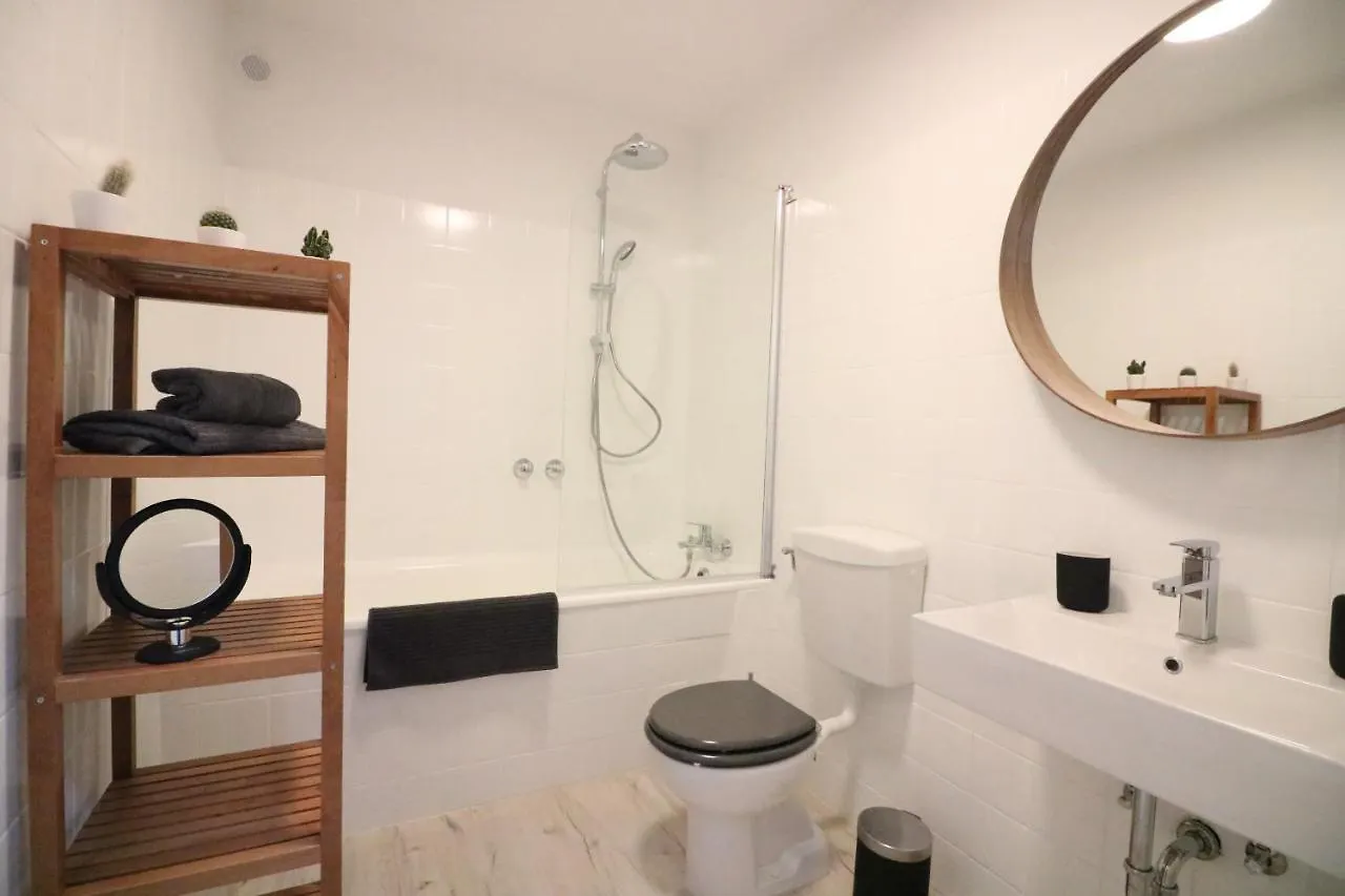 Appartement Im Zentrum Von Langenhagen Mit Netflix Und Tiefgarage 汉诺威 0*,  德国